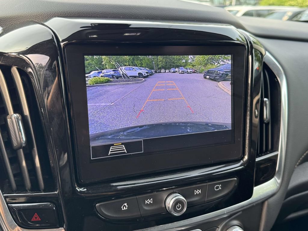Used 2021 Chevrolet Traverse LT AWD/4WD image 30