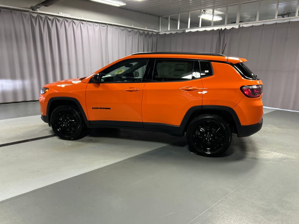 New 2026 Jeep Compass Latitude AWD/4WD image 4