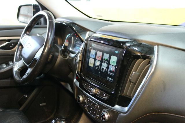 Used 2018 Chevrolet Traverse RS FWD image 7