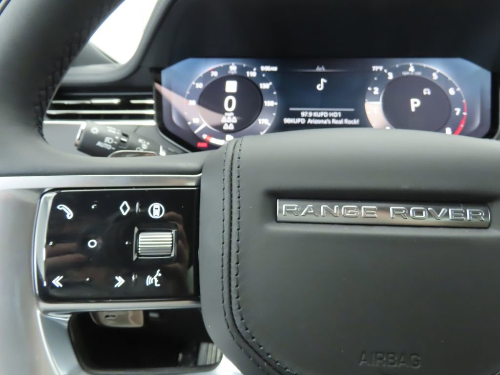New 2025 Land Rover Range Rover Long Wheelbase SE image 11
