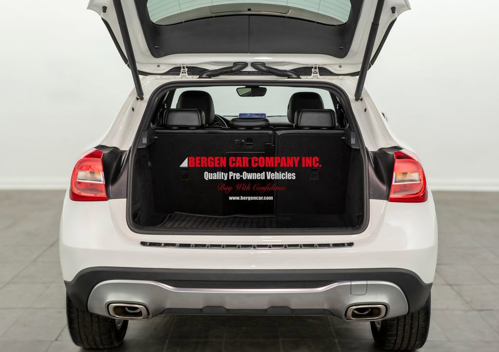 Used 2018 Mercedes-Benz GLA 250 4MATIC image 14