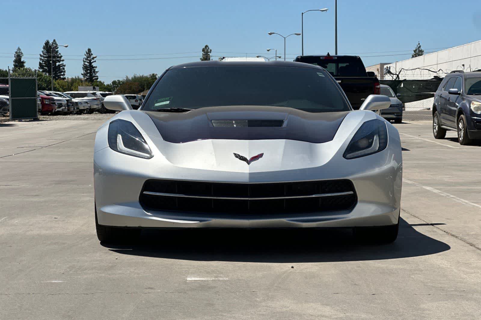 Used 2018 Chevrolet Corvette Stingray Coupe w/ 1LT RWD image 9