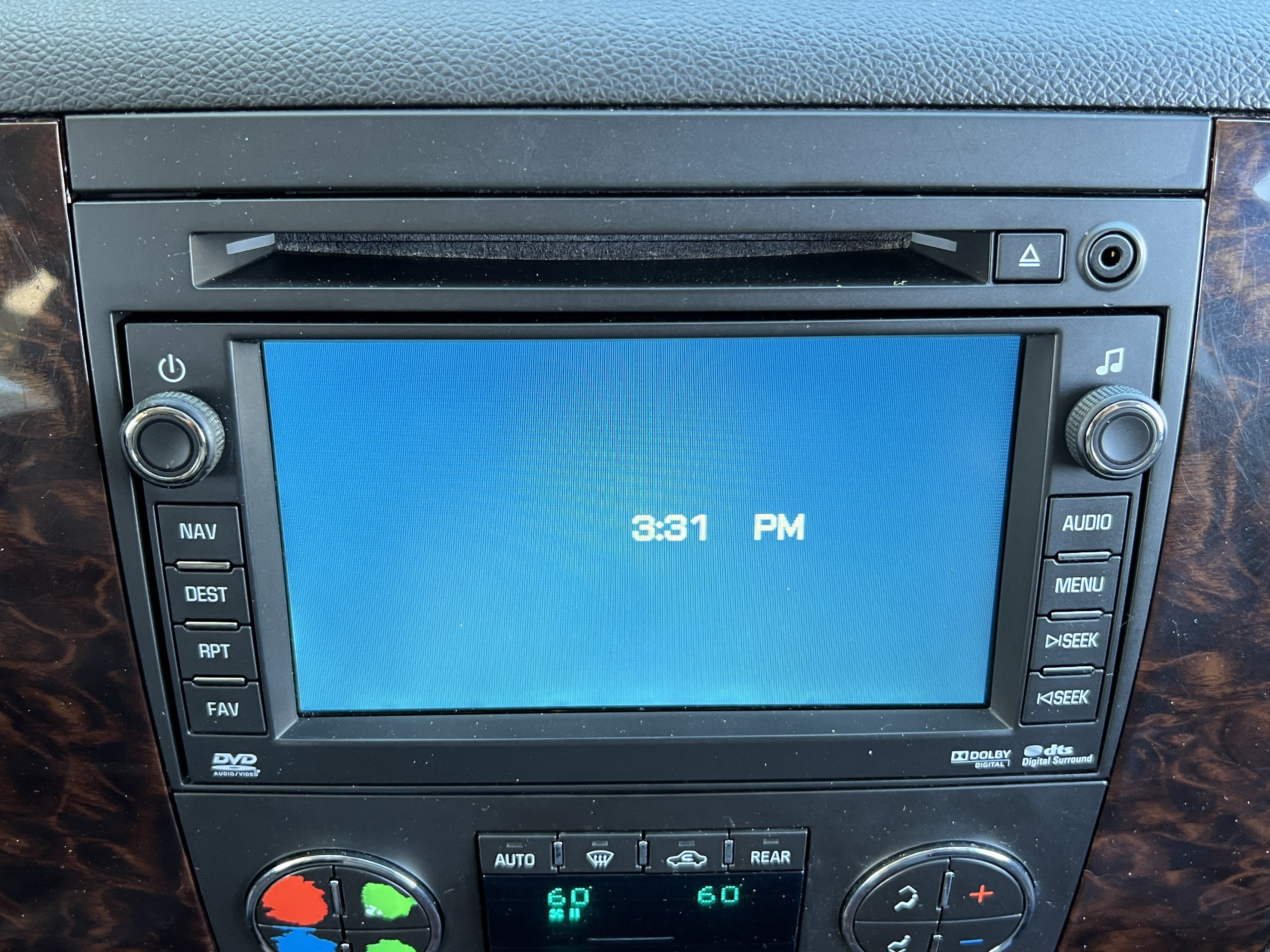 Used 2010 GMC Yukon Denali AWD/4WD image 32