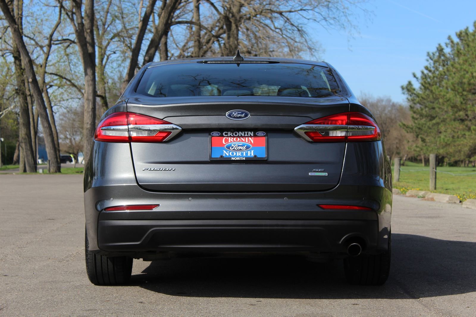 Used 2020 Ford Fusion SE image 6