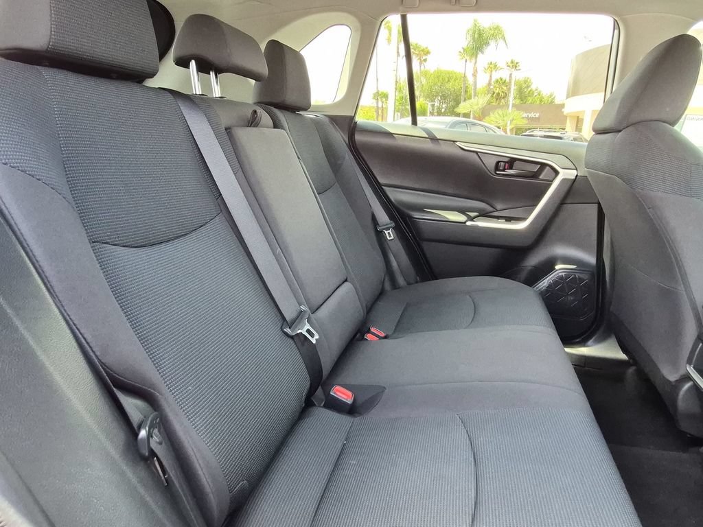 Used 2021 Toyota RAV4 LE w/ Carpet Mat Package (TMS) FWD image 29