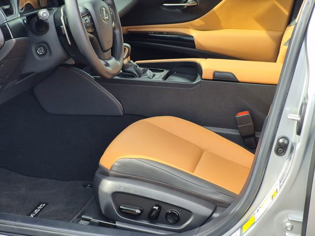 Used 2025 Lexus ES 350 w/ Premium Package image 16