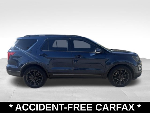 Used 2017 Ford Explorer XLT w/ Equipment Group 202A FWD image 7