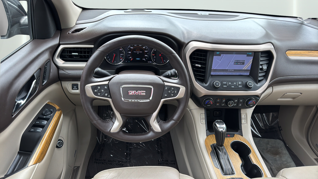 Used 2017 GMC Acadia Denali w/ Technology Package FWD image 16