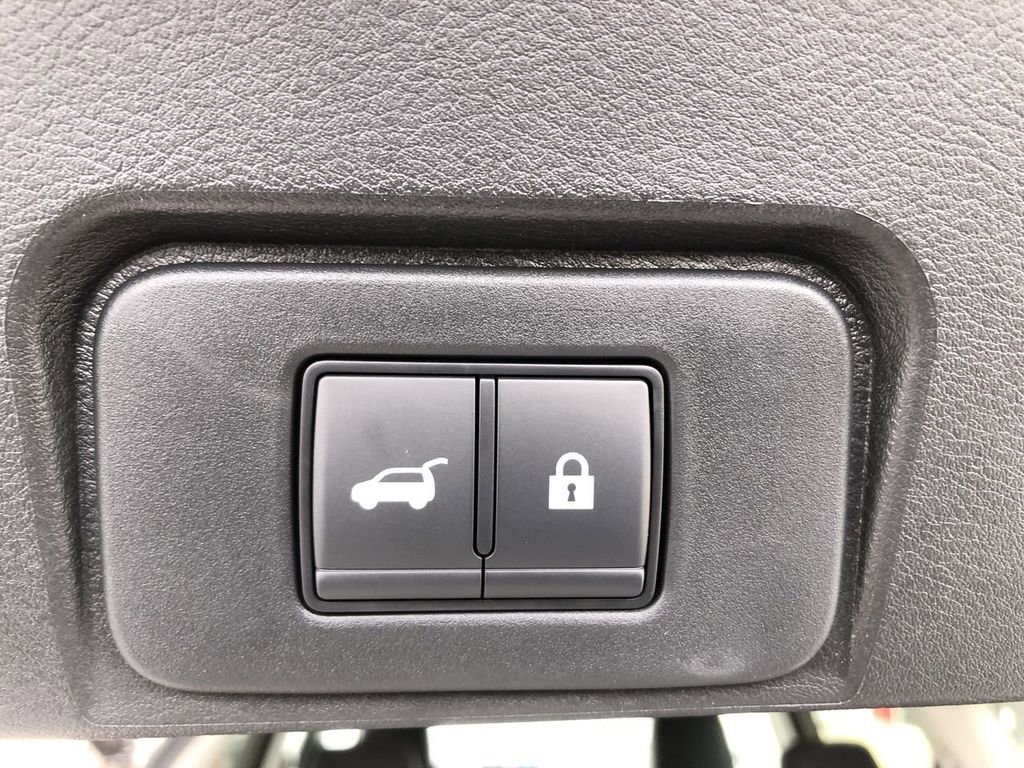 New 2026 Nissan Rogue SV AWD/4WD image 18