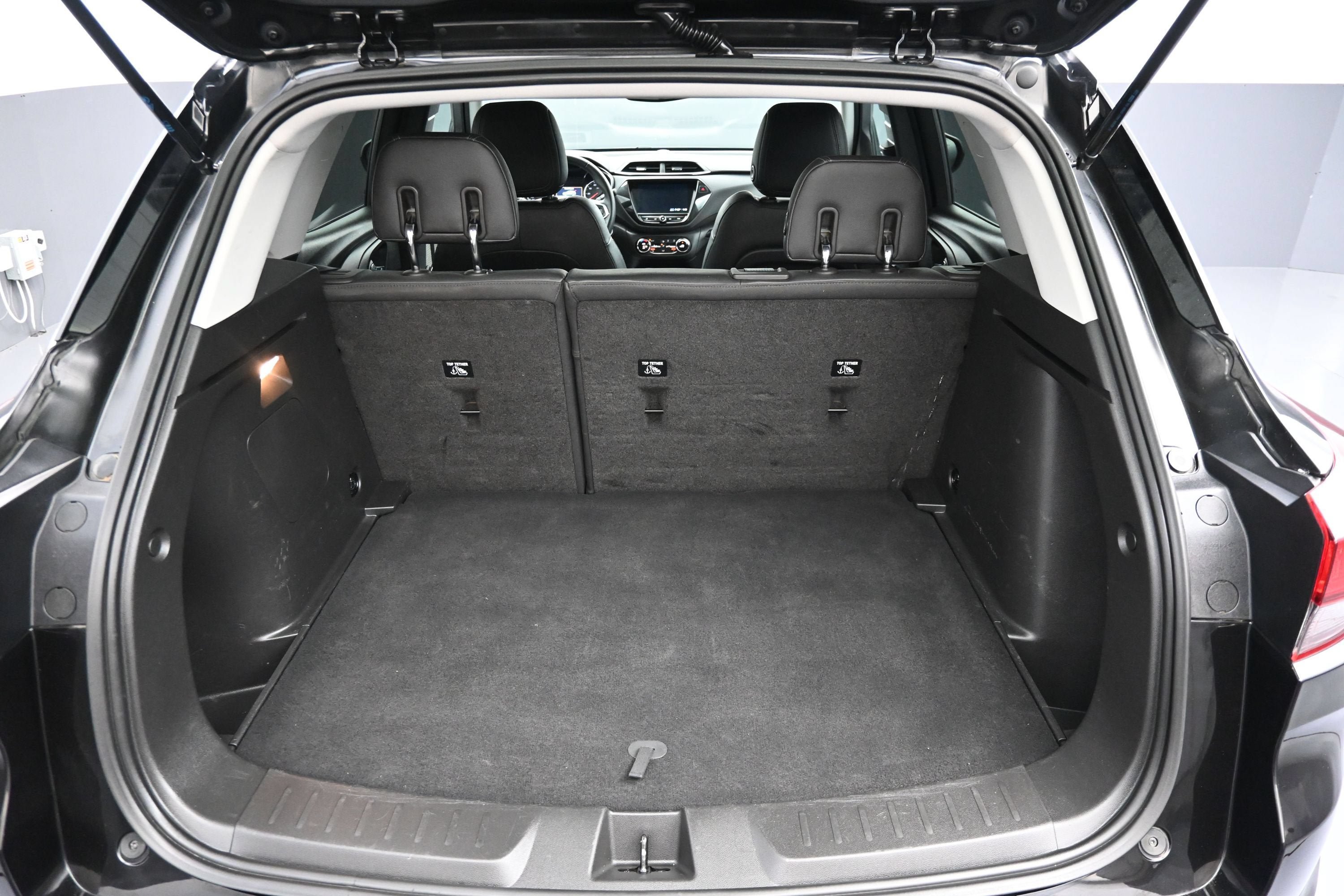 Used 2021 Chevrolet TrailBlazer LT w/ Premium Seating Package AWD/4WD image 28