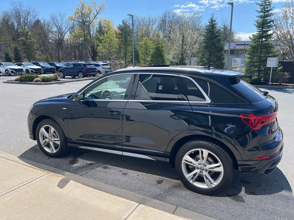 Used 2020 Audi Q3 2.0T Prestige w/ Prestige Package image 40