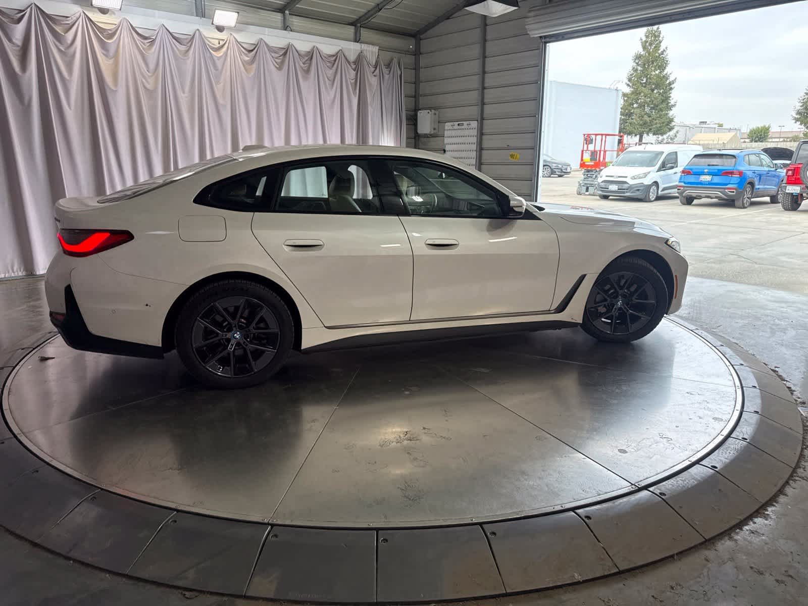 Used 2023 BMW i4 eDrive40 w/ Premium Package RWD image 4
