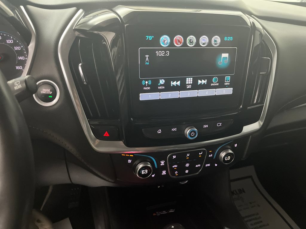 Used 2019 Chevrolet Traverse Premier FWD image 19
