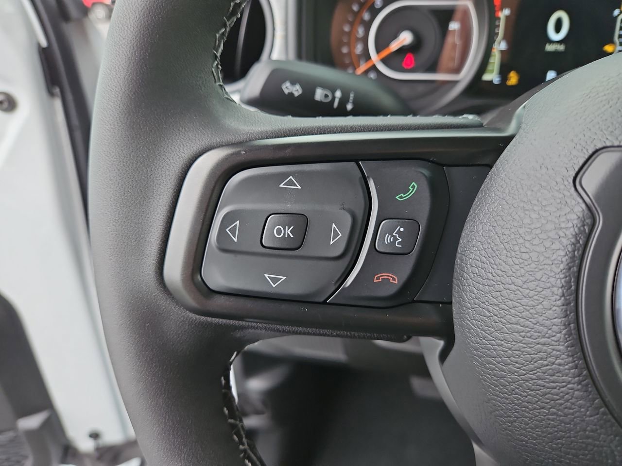 New 2025 Jeep Gladiator Sport image 28