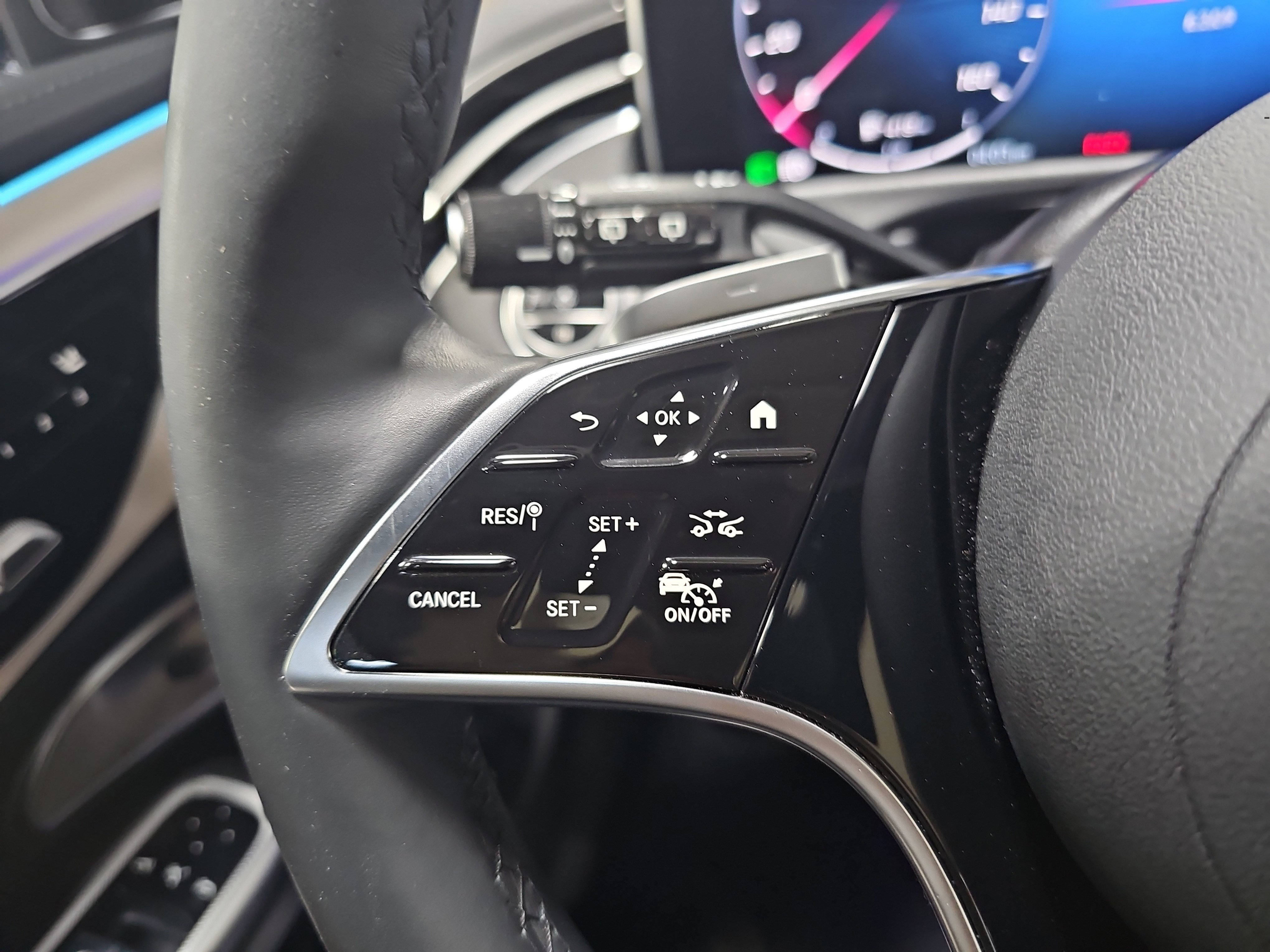 Certified 2026 Mercedes-Benz E 450 4MATIC All-Terrain Wagon image 18