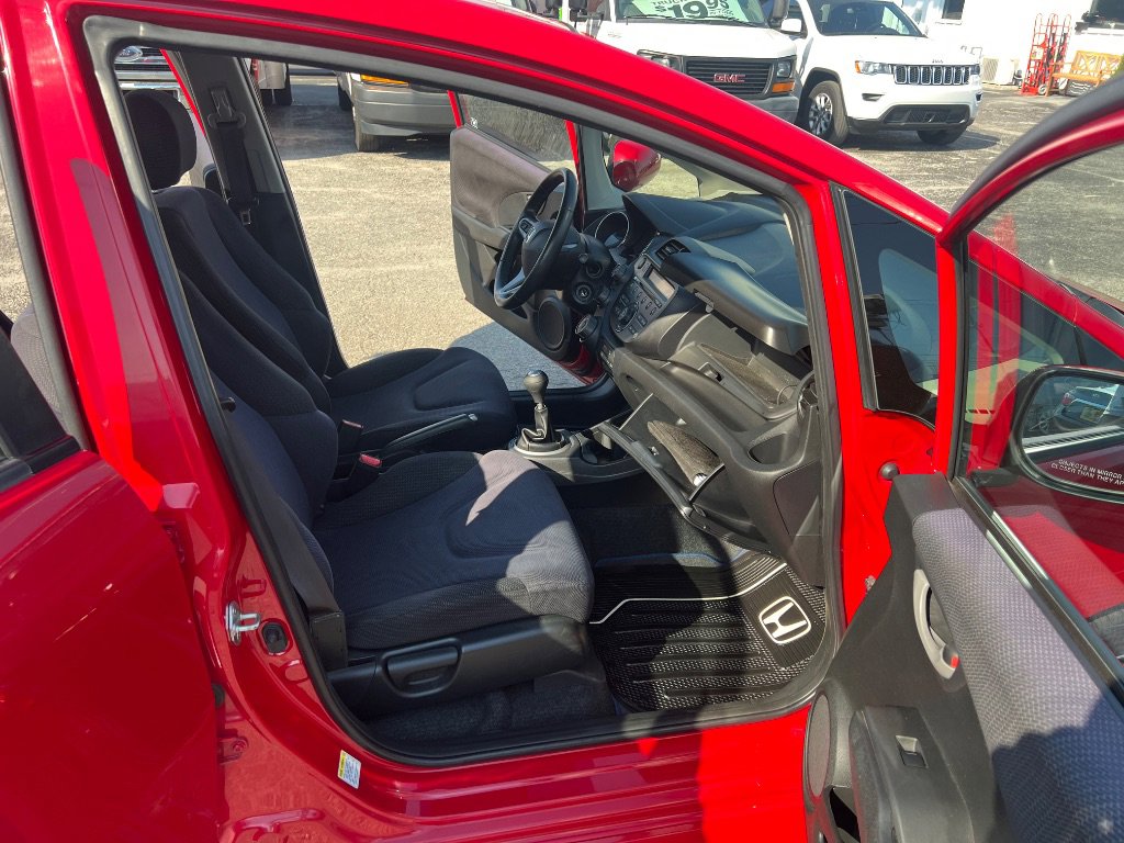 Used 2013 Honda Fit Sport image 9