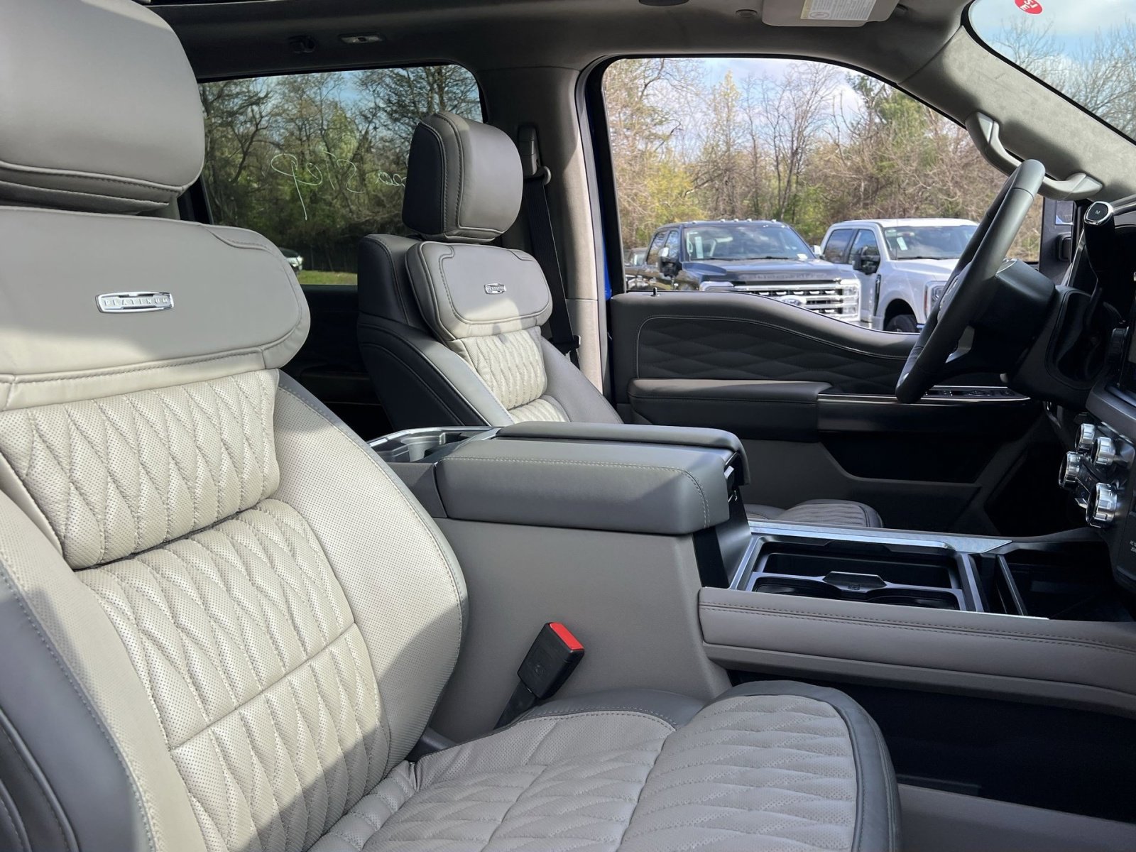 New 2026 Ford F450 Platinum AWD/4WD image 27