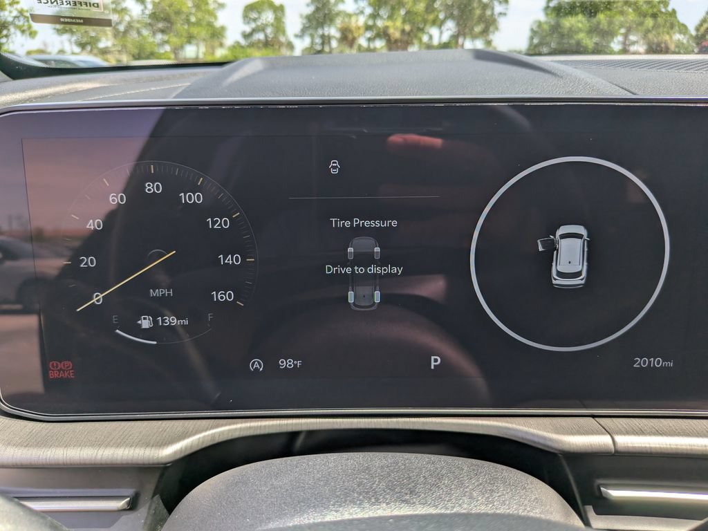 Certified 2026 Kia Sportage X-Line w/ X-Line Technology Package AWD/4WD image 37