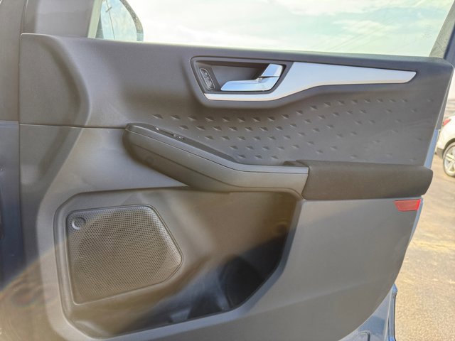 Used 2020 Ford Escape SE image 22