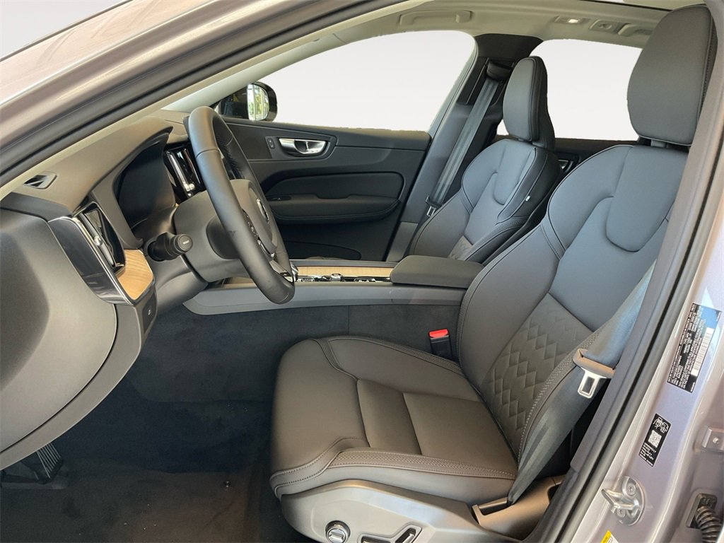New 2026 Volvo XC60 B5 Plus w/ Protection Package Premier image 9