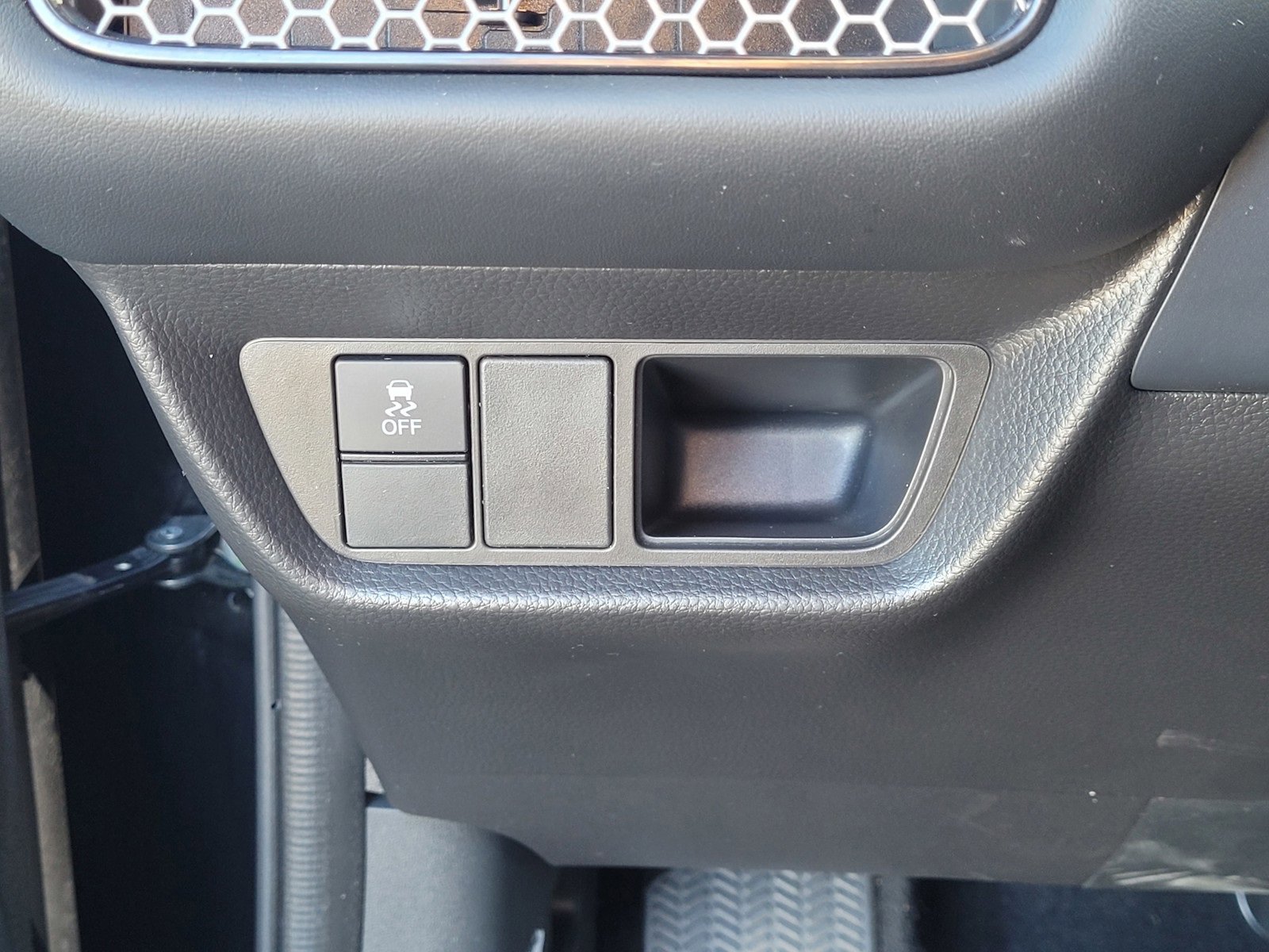 Certified 2024 Honda HR-V Sport image 18