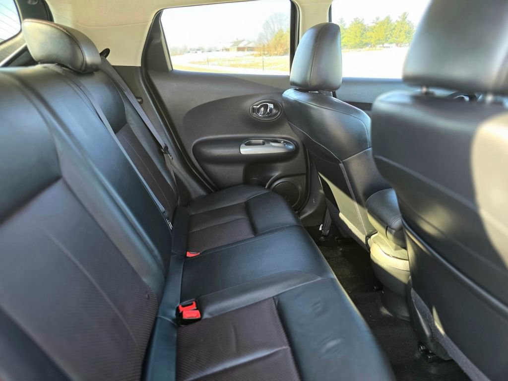 Used 2016 Nissan Juke SL image 24
