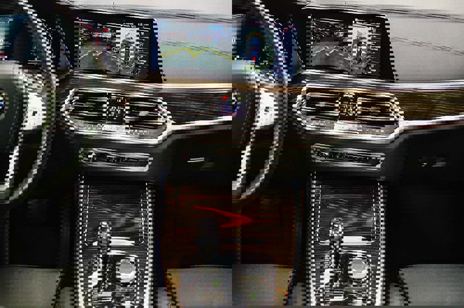 Used 2020 BMW X7 xDrive40i w/ Parking Assistance Package image 15