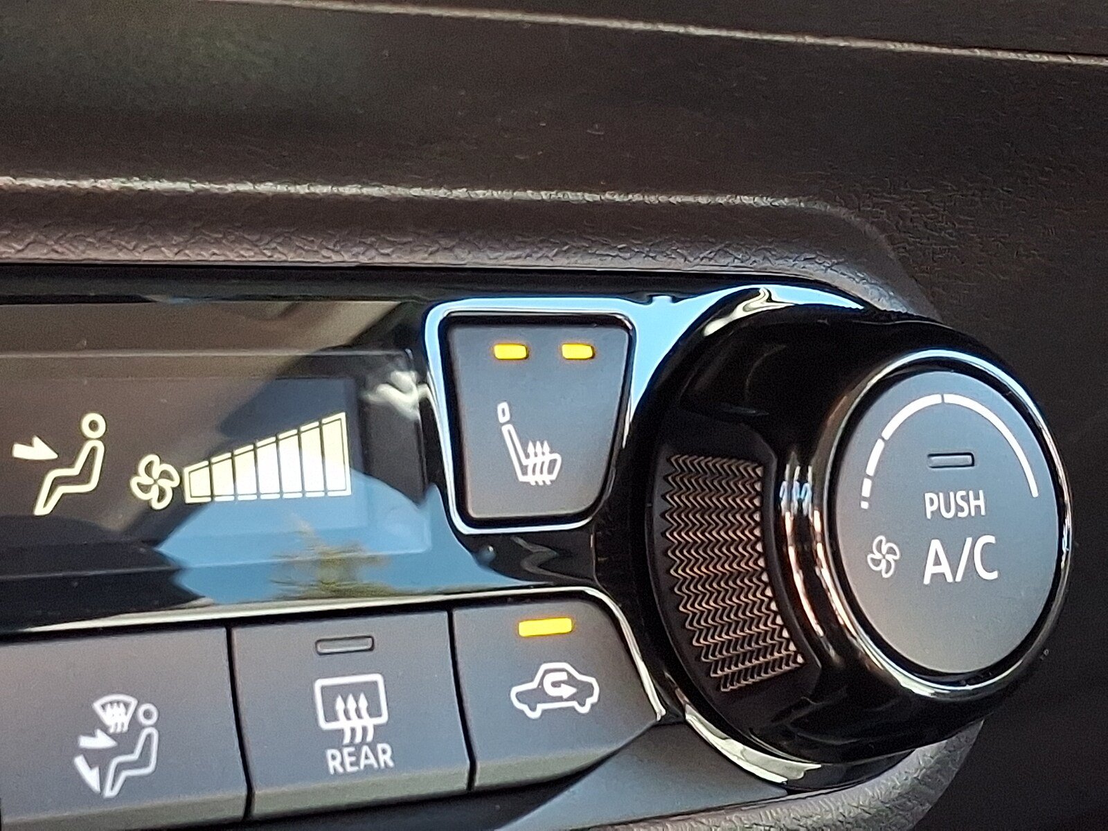 Used 2026 Nissan Kicks SV w/ Cold Weather Package AWD/4WD image 22