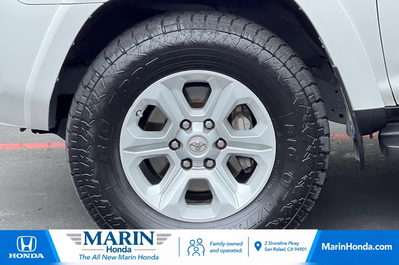 Used 2016 Toyota 4Runner SR5 AWD/4WD image 34