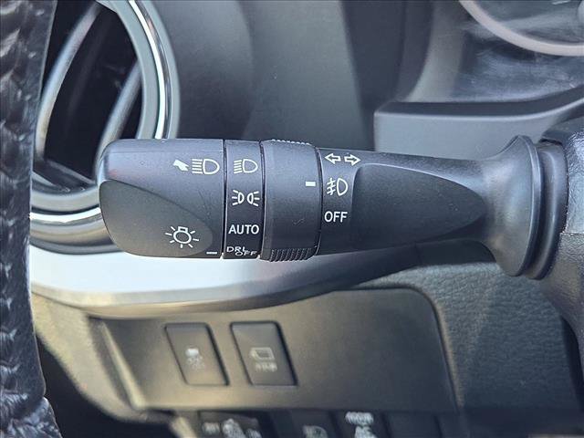 Used 2021 Toyota Tacoma Limited w/ Nightshade Package AWD/4WD image 15