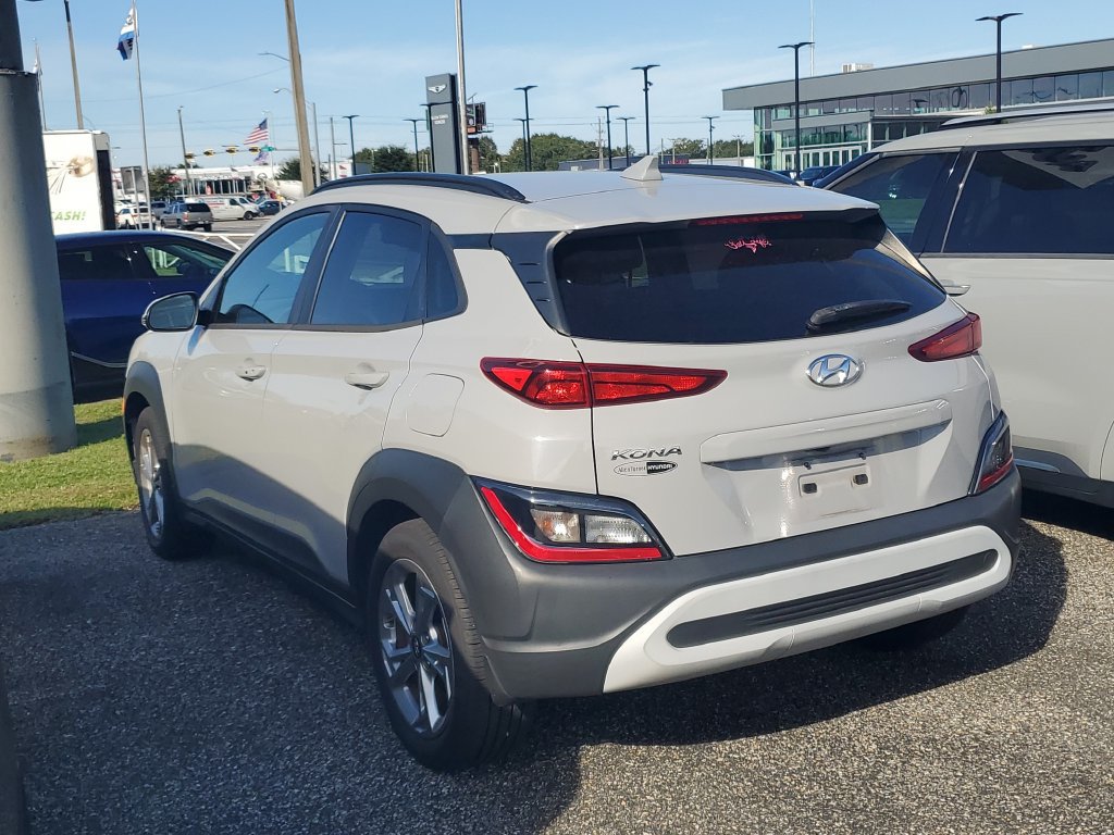 Used 2022 Hyundai Kona SEL FWD image 3