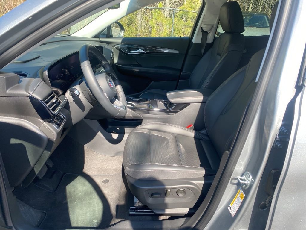 Used 2025 Buick Envision Preferred image 16
