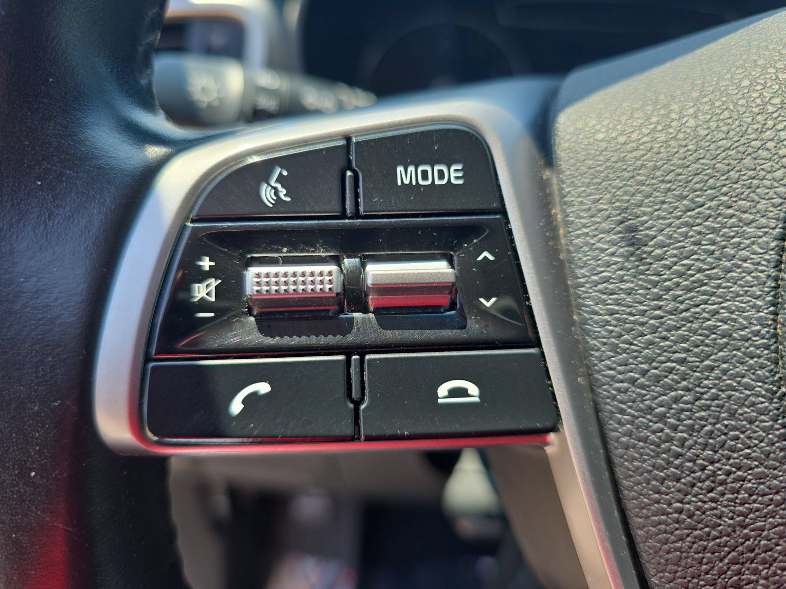 Used 2020 Kia Sorento S FWD image 17