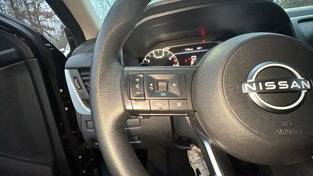 Used 2024 Nissan Rogue S image 18
