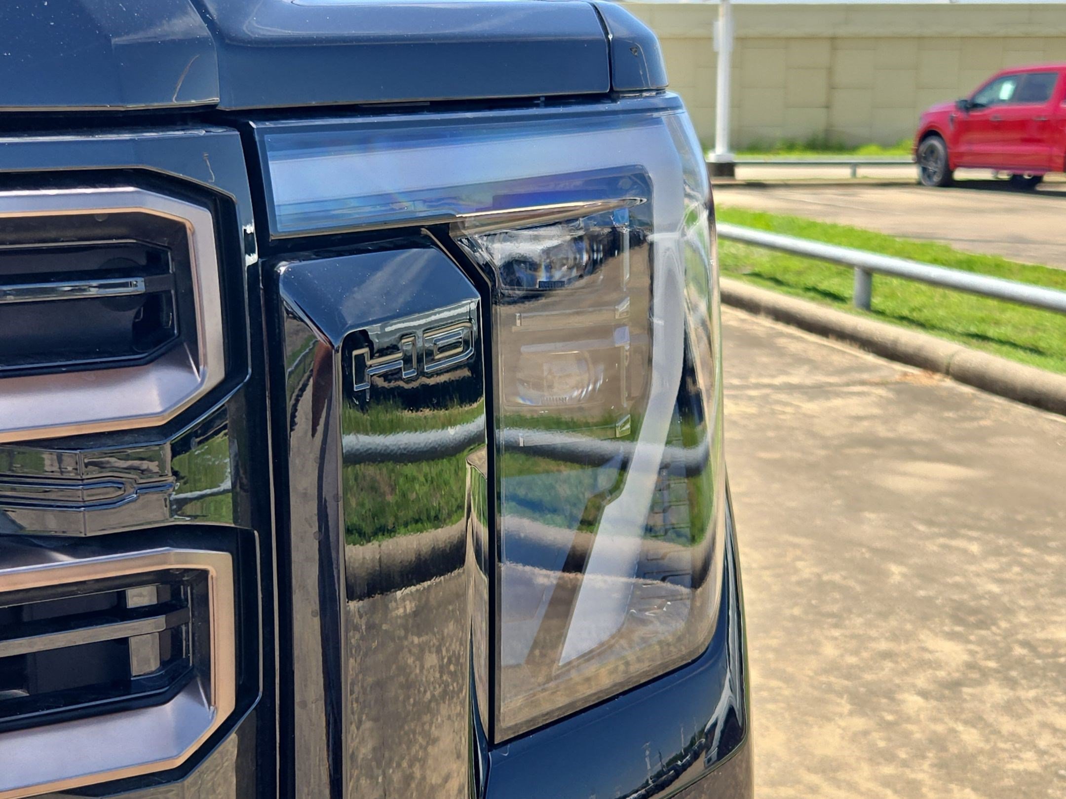 Used 2026 GMC Sierra 2500 AT4X AWD/4WD image 10