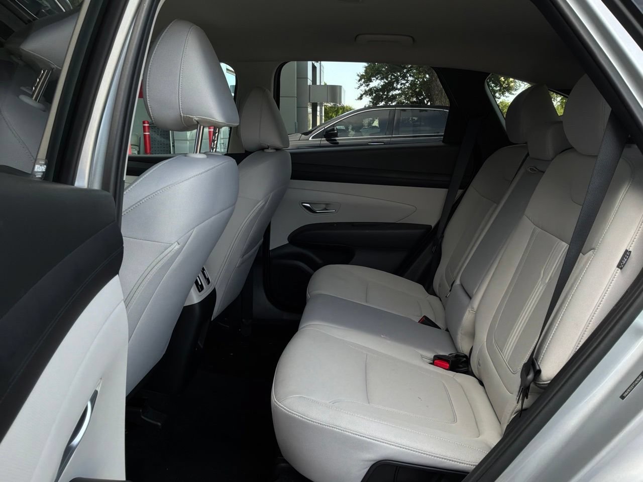Used 2026 Hyundai Tucson SEL FWD image 12