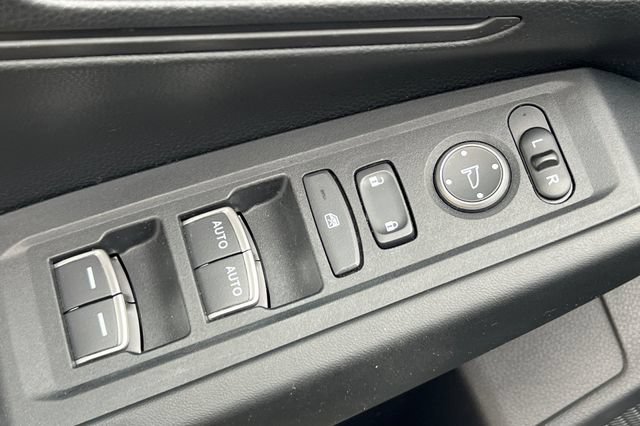 Used 2023 Honda Accord LX image 12