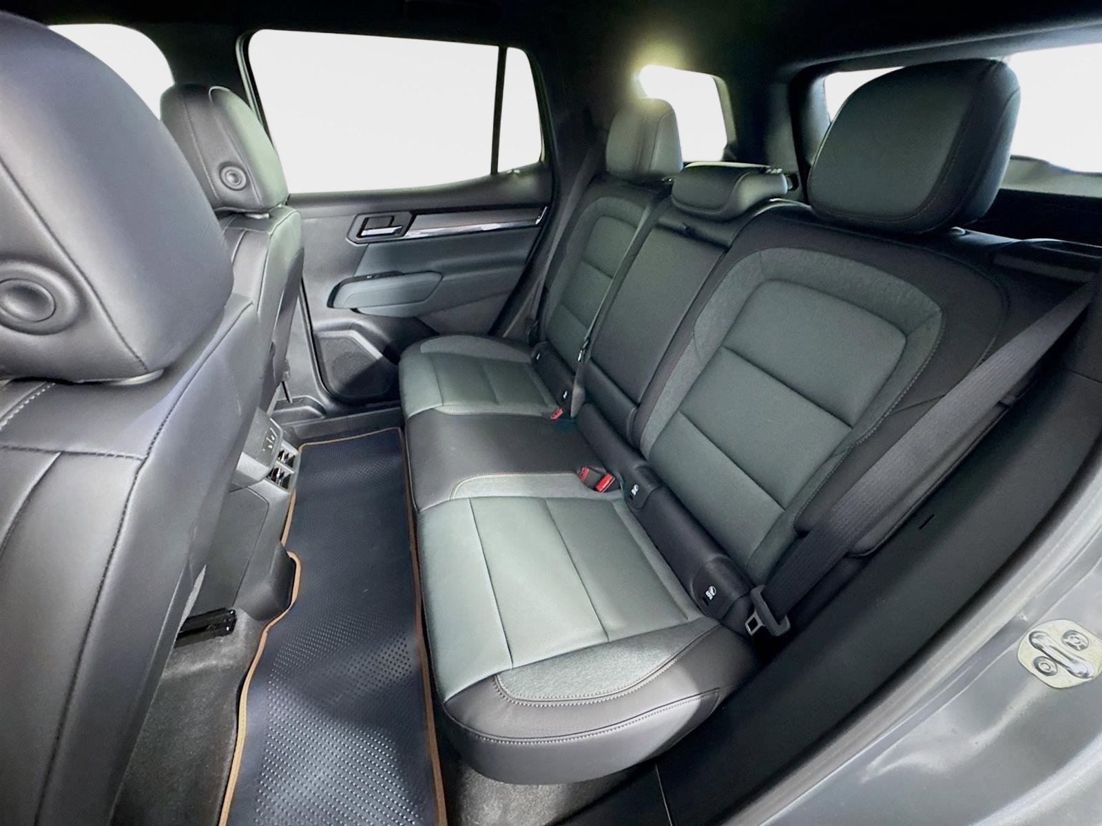 New 2026 GMC Terrain AT4 w/ Convenience Package III AWD/4WD image 22