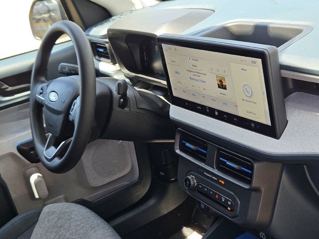 New 2026 Ford Maverick XLT FWD image 8