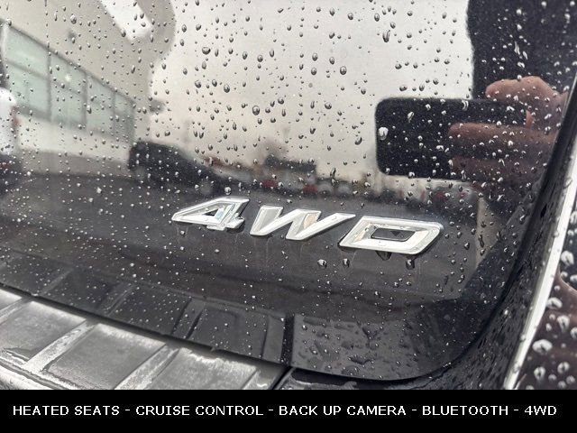 Used 2022 Ford Explorer XLT w/ Class IV Trailer Tow Package image 12