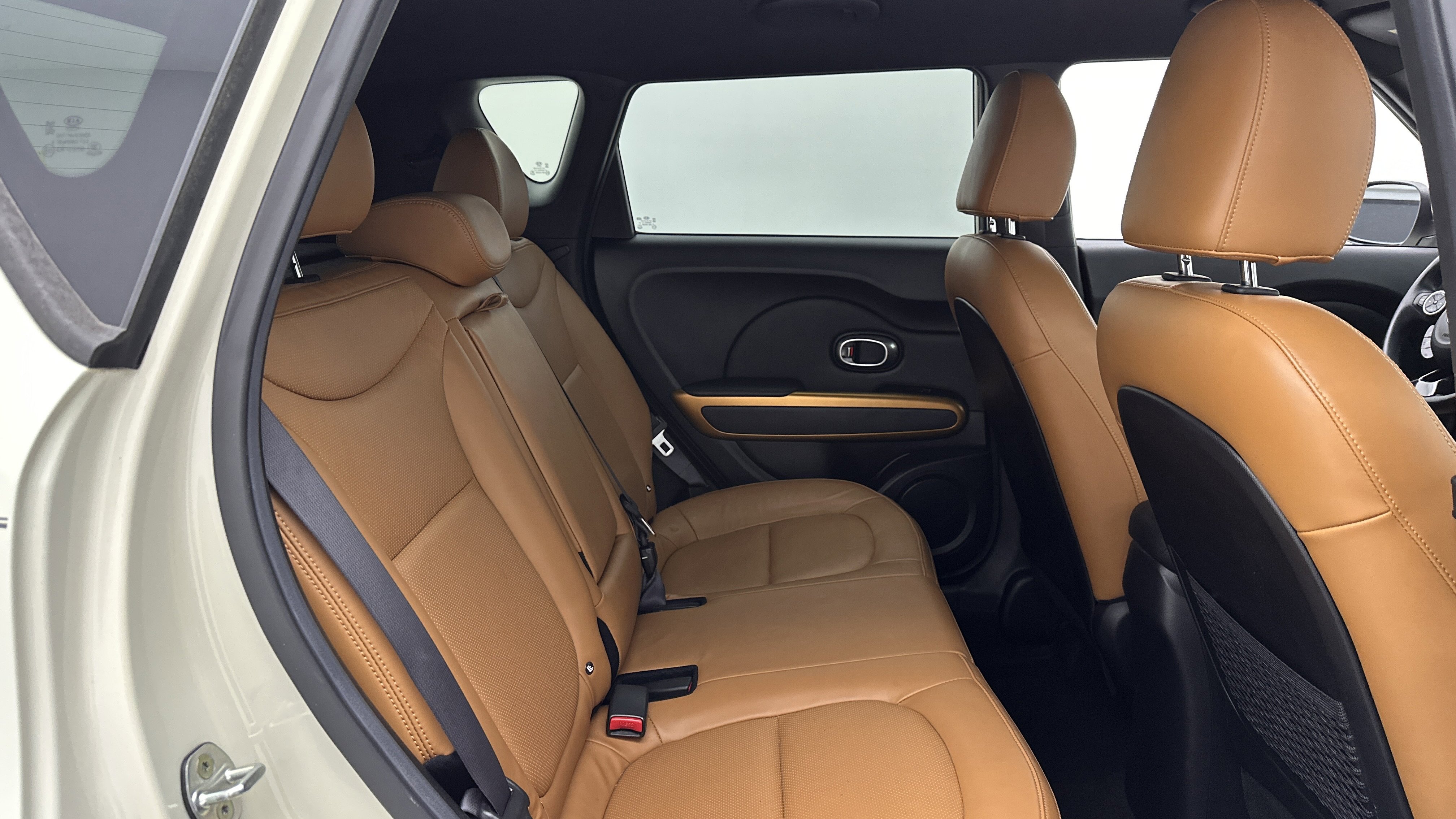 Used 2016 Kia Soul ! w/ Umber Package 1 FWD image 30