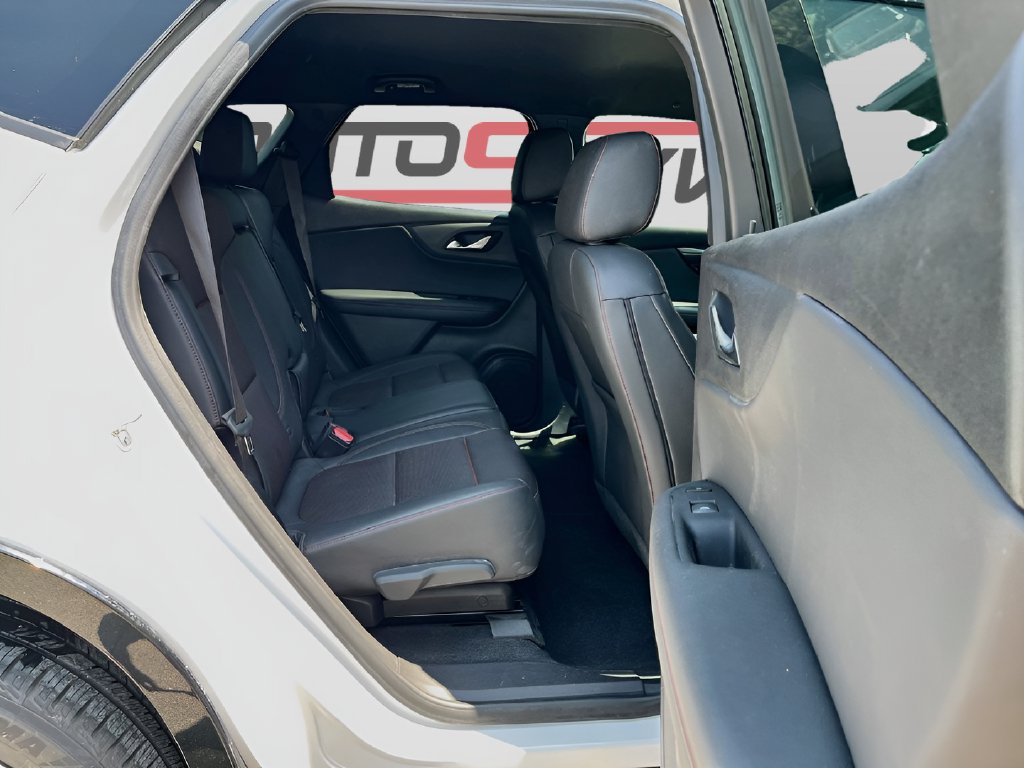 Used 2023 Chevrolet Blazer RS w/ Enhanced Convenience Package FWD image 28