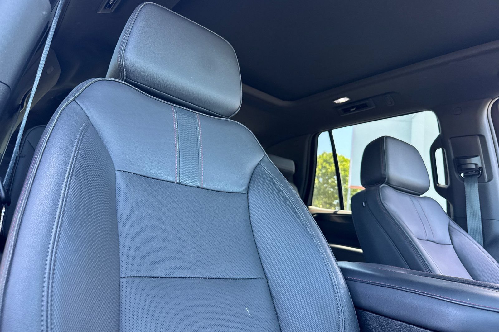 Used 2023 Chevrolet Tahoe RST w/ Luxury Package AWD/4WD image 21