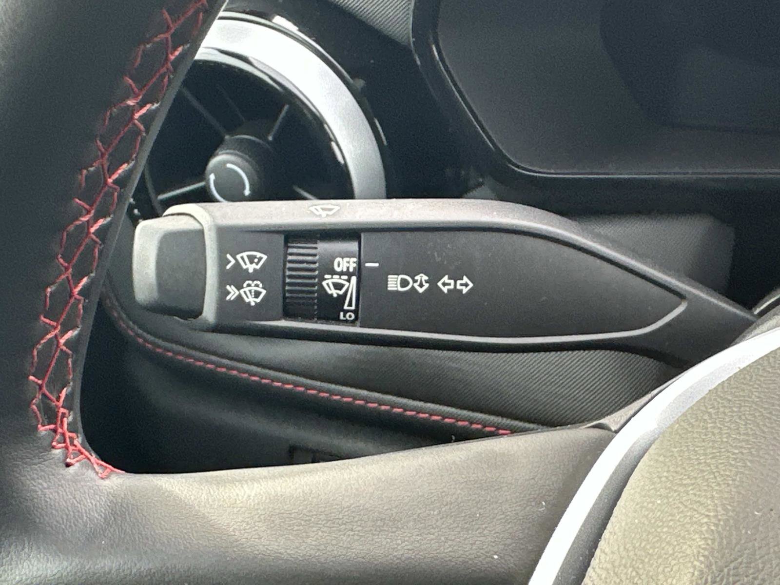 Used 2023 Chevrolet Colorado Z71 w/ Z71 Convenience Package 2 image 25