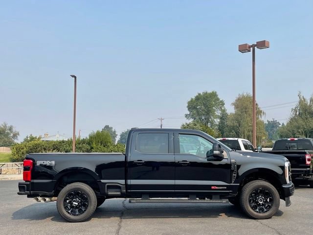 Used 2026 Ford F350 Lariat w/ Black Appearance Package AWD/4WD image 2