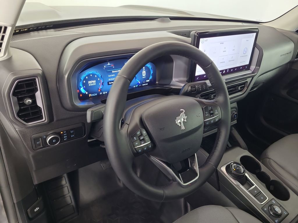 Used 2025 Ford Bronco Sport Badlands image 13