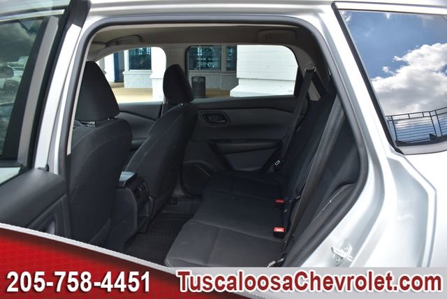 Used 2024 Nissan Rogue S FWD image 19