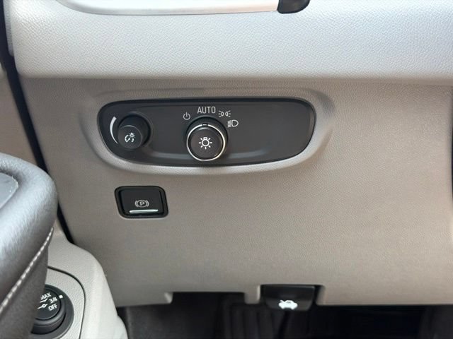 Used 2023 GMC Terrain SLE w/ Driver Convenience Package FWD image 36