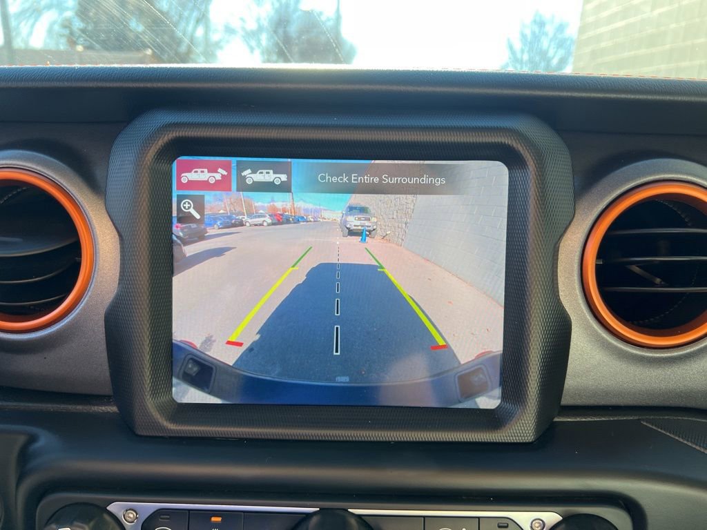 Certified 2020 Jeep Gladiator Mojave image 17