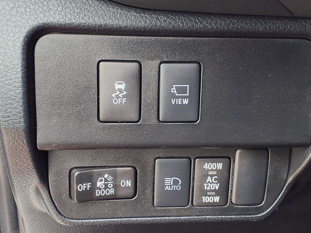 Used 2023 Toyota Tacoma Limited AWD/4WD image 10